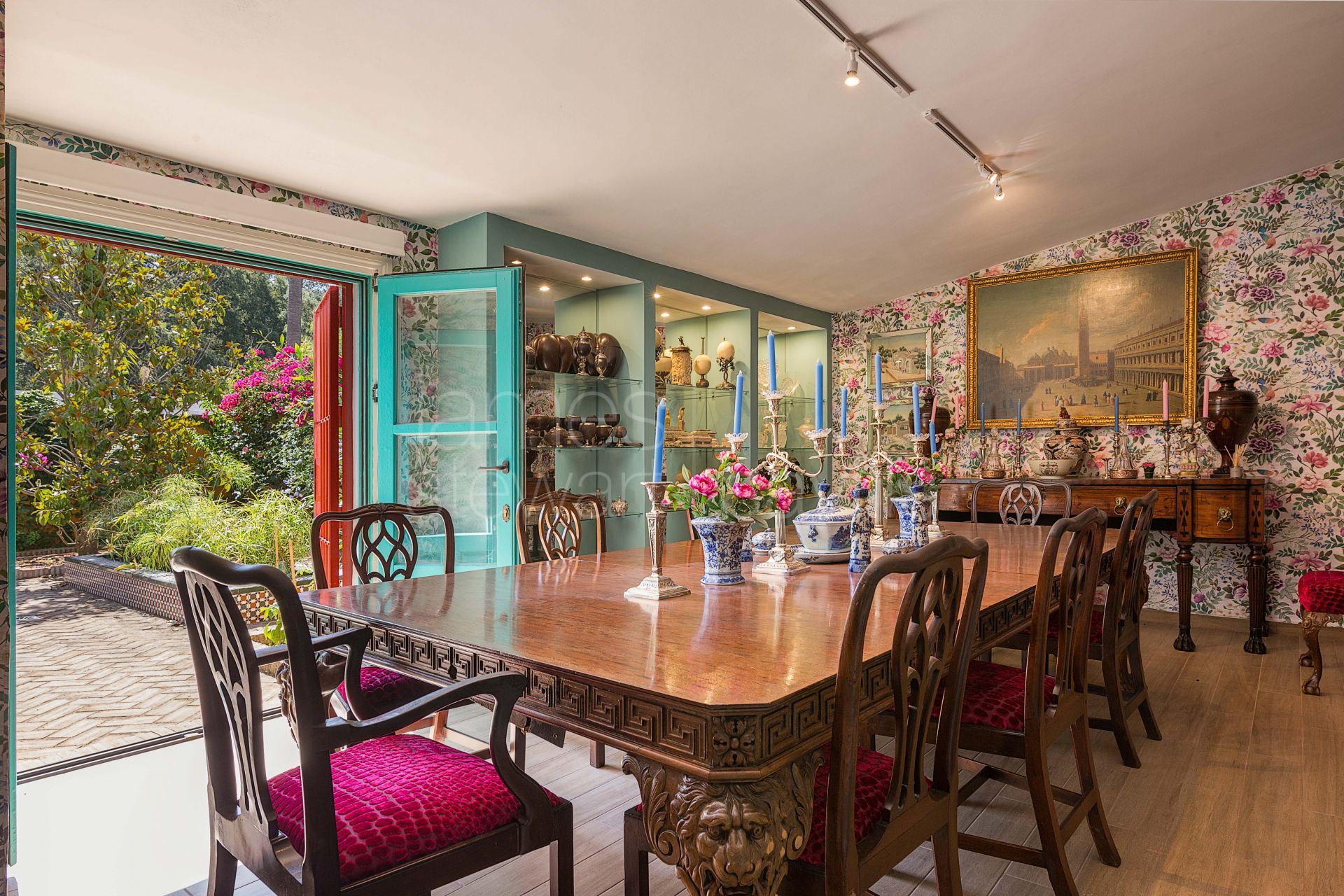 Bonito Cortijo con Casa de Invitados, Olivar y Vistas Panorámicas cerca de Gaucín