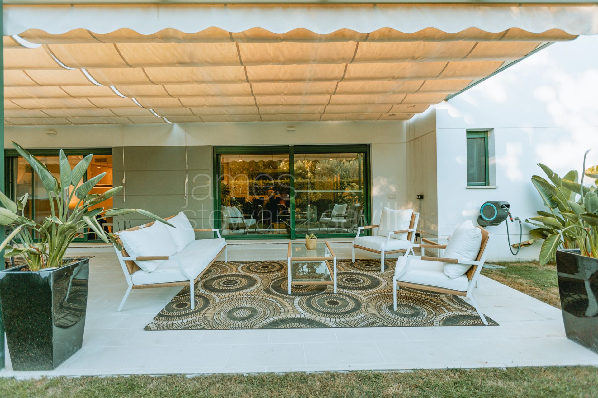 Superbly refurbished 3 bedroom garden apartment in La Reserva de Sotogrande