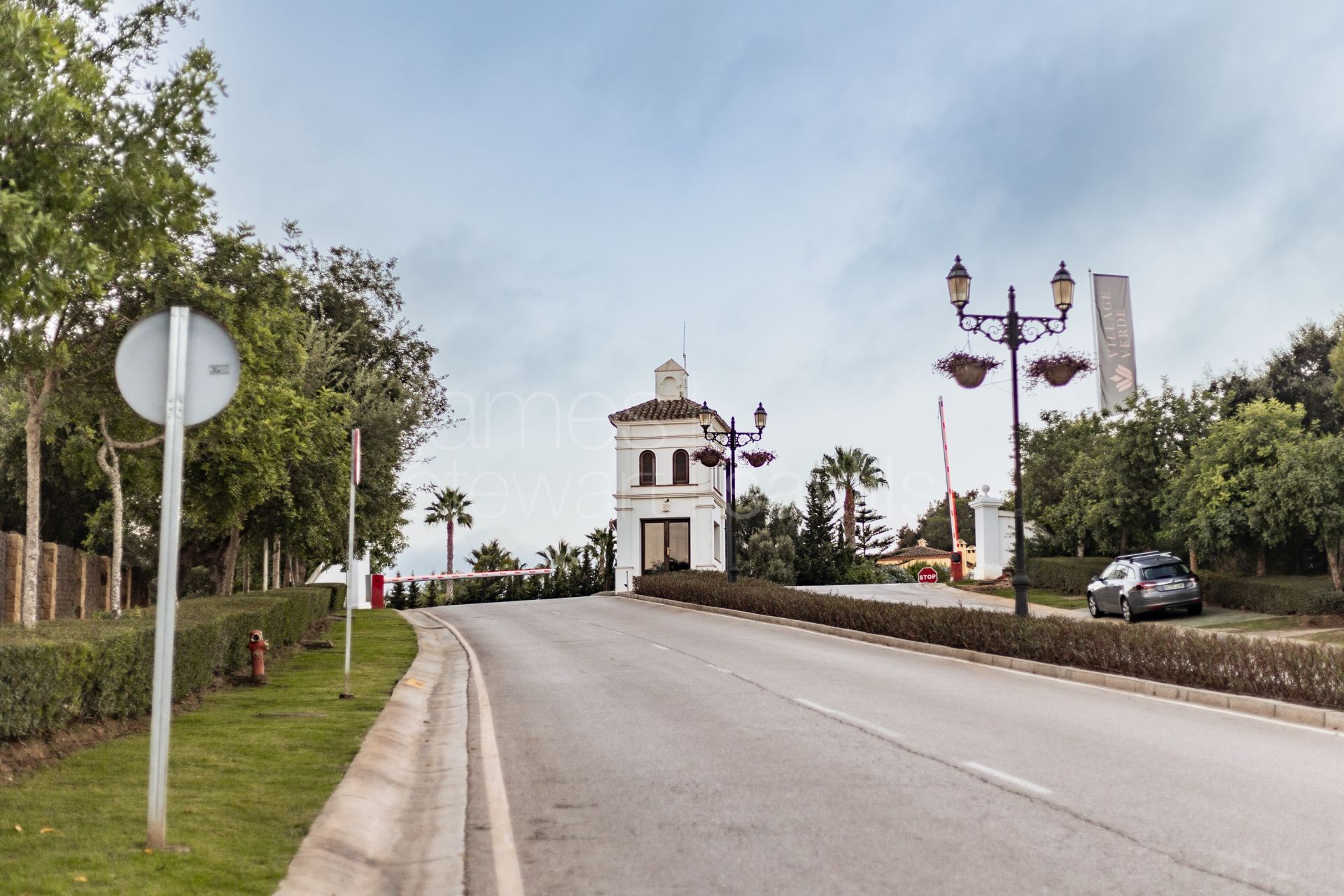 Superbly refurbished 3 bedroom garden apartment in La Reserva de Sotogrande