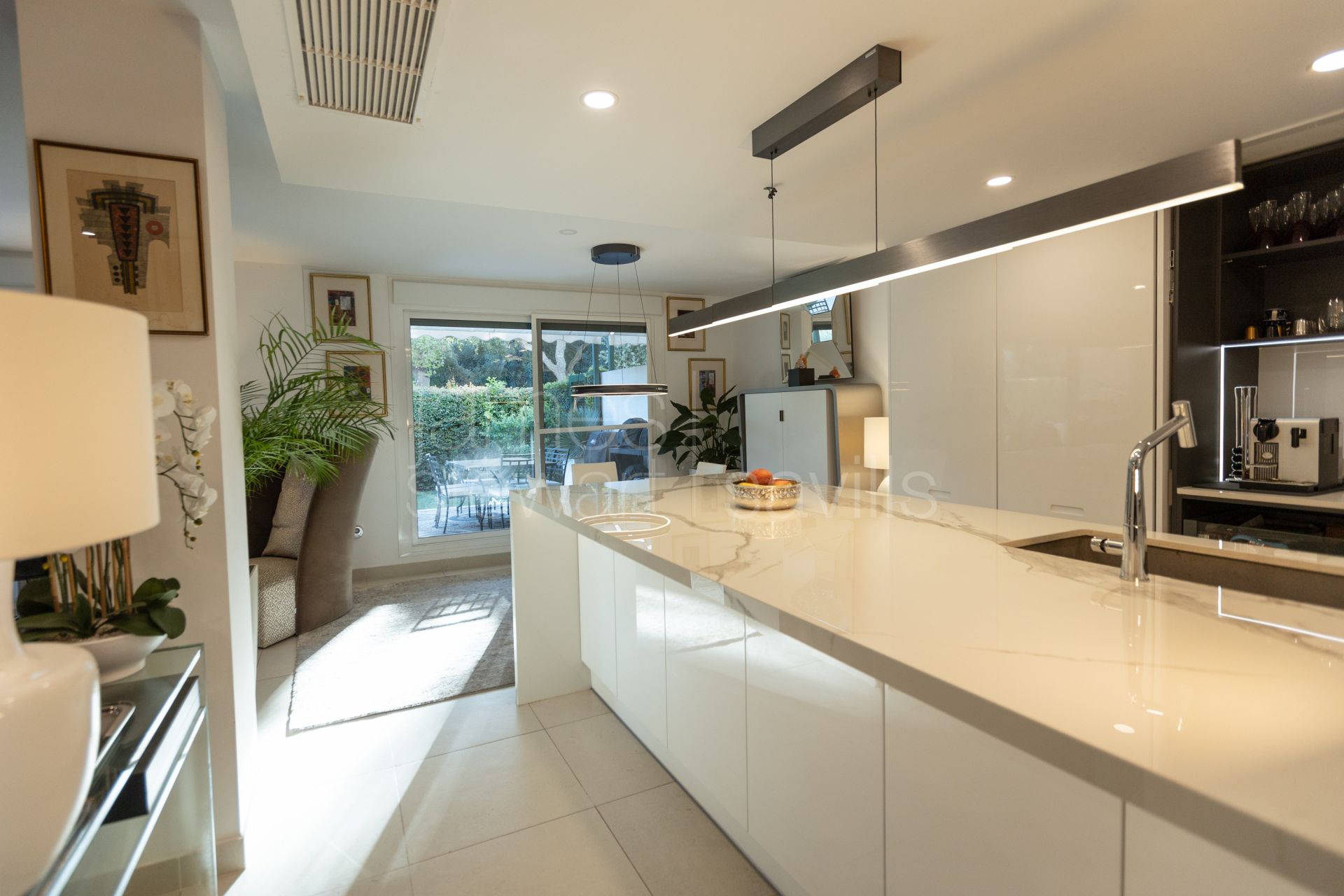 Superbly refurbished 3 bedroom garden apartment in La Reserva de Sotogrande