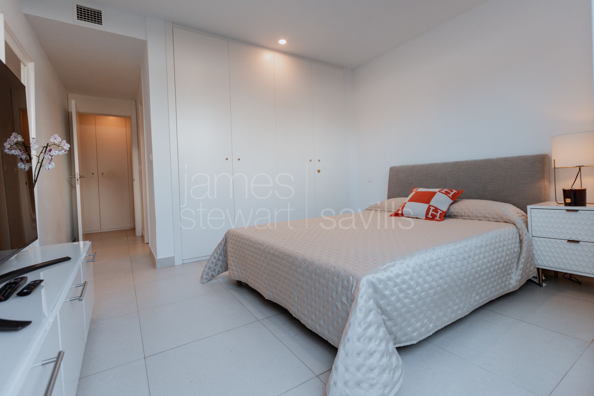 Superbly refurbished 3 bedroom garden apartment in La Reserva de Sotogrande