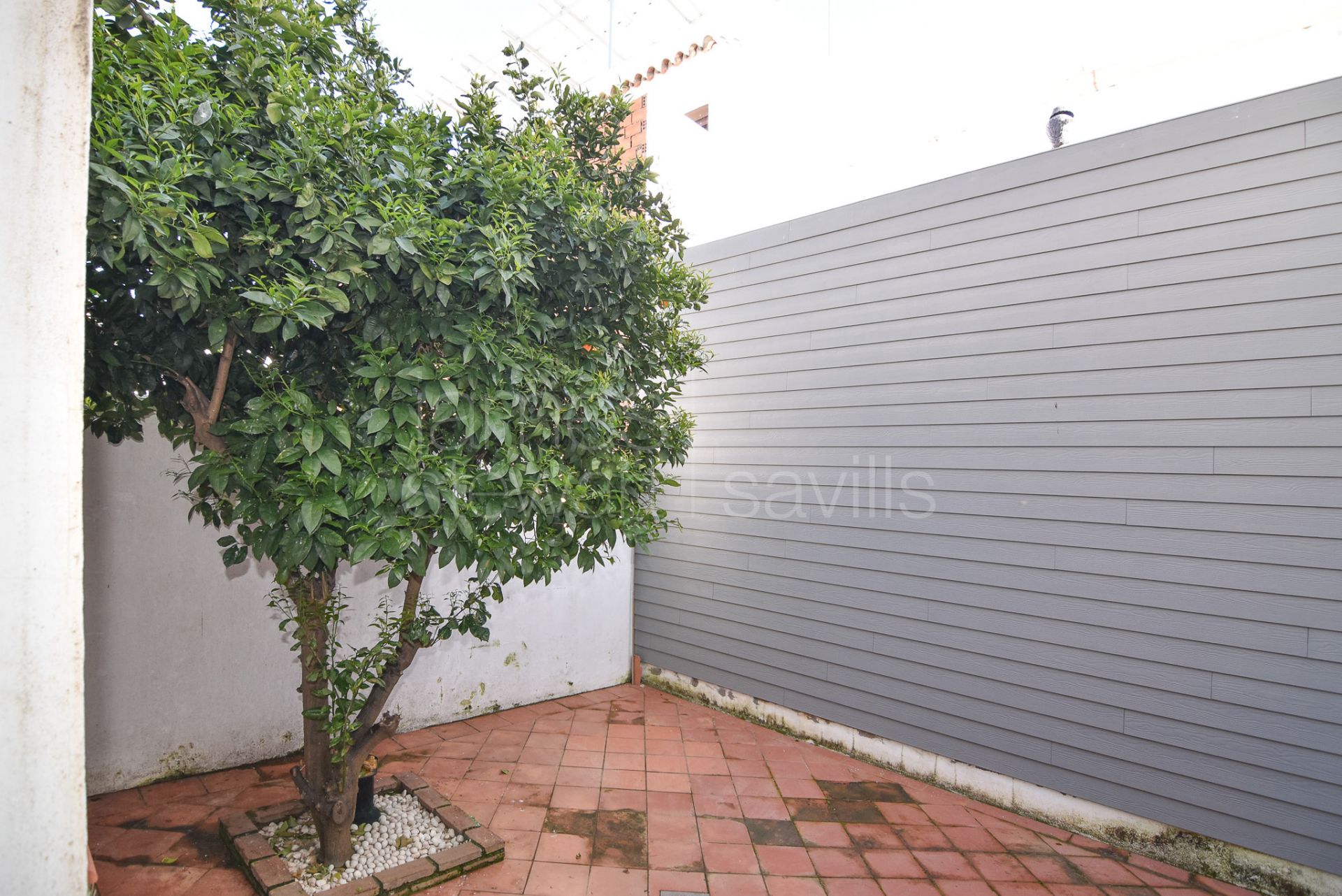 Local comercial con acceso directo desde la calle y vivienda en Pueblo Nuevo de Guadiaro