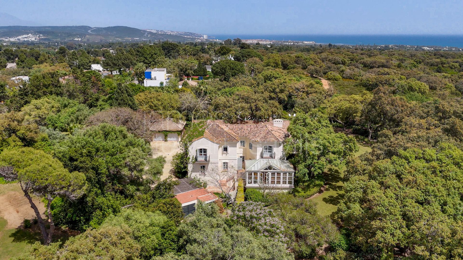 Absolutely charming Andalusian cortijo in Sotogrande Costa minutes from the beach