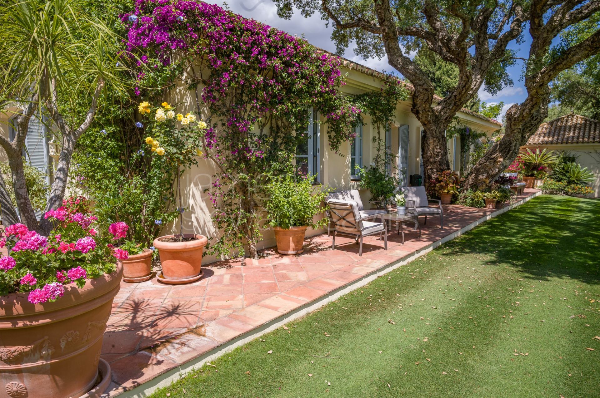 Absolutely charming Andalusian cortijo in Sotogrande Costa minutes from the beach