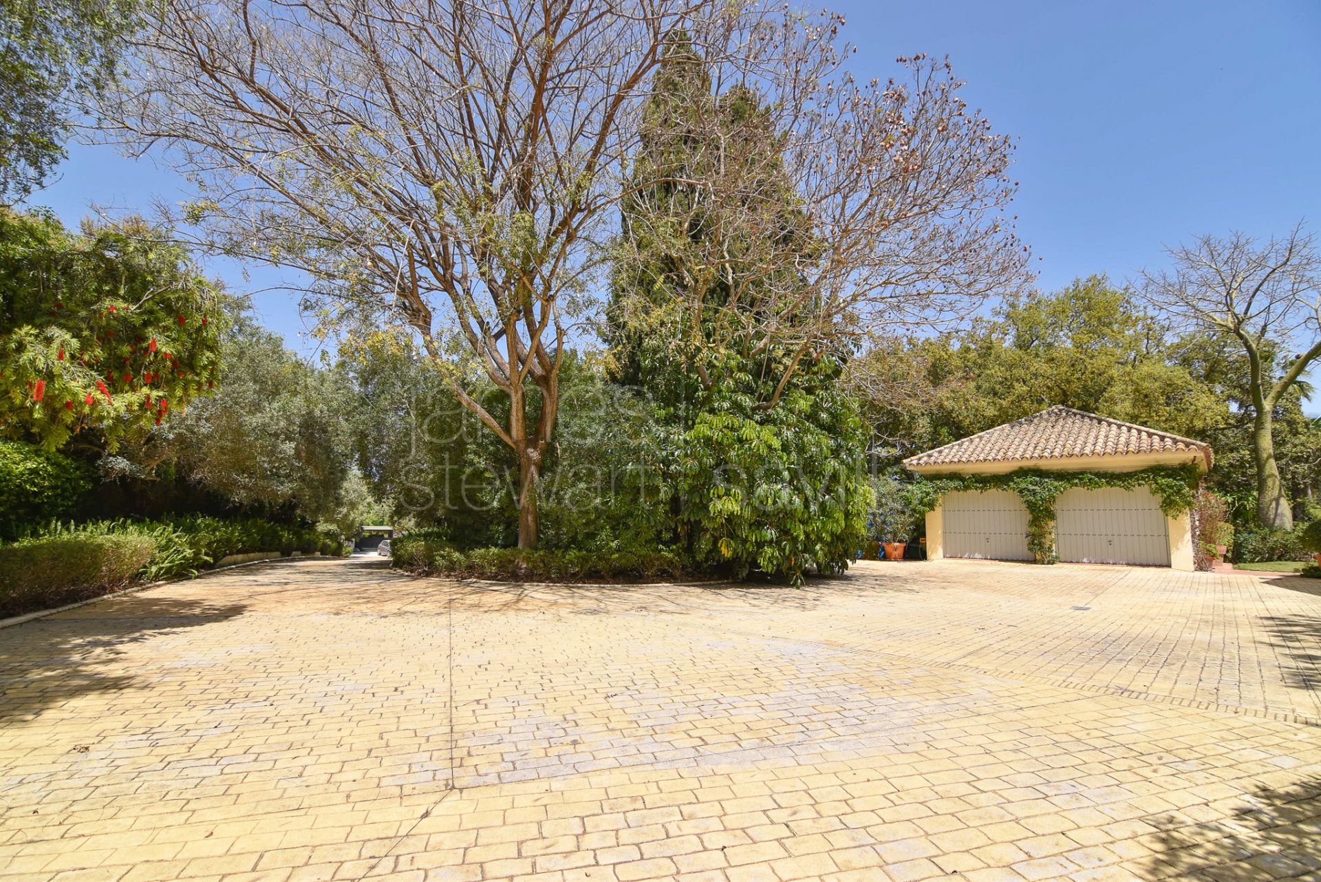 Absolutely charming Andalusian cortijo in Sotogrande Costa minutes from the beach