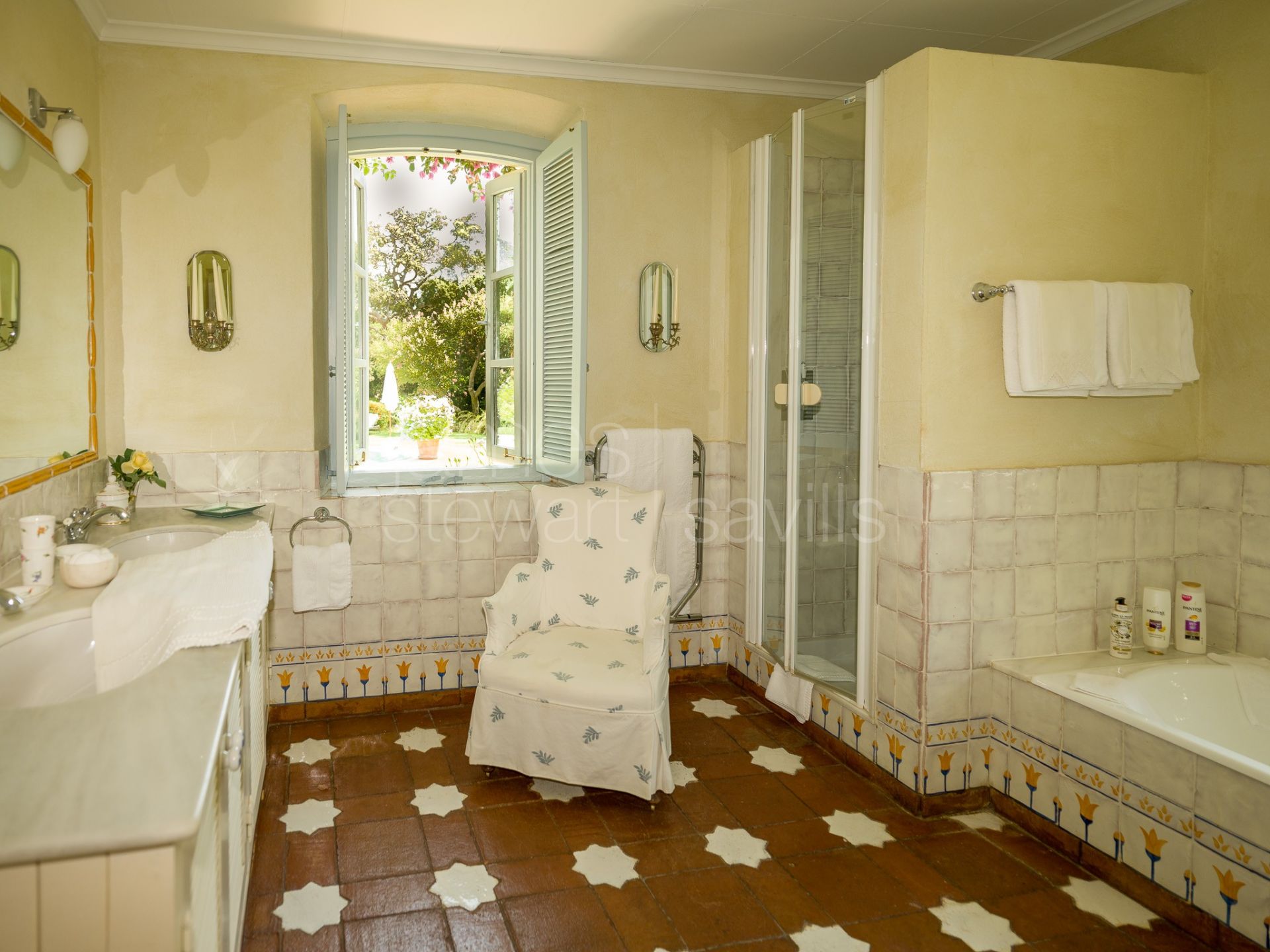 Absolutely charming Andalusian cortijo in Sotogrande Costa minutes from the beach