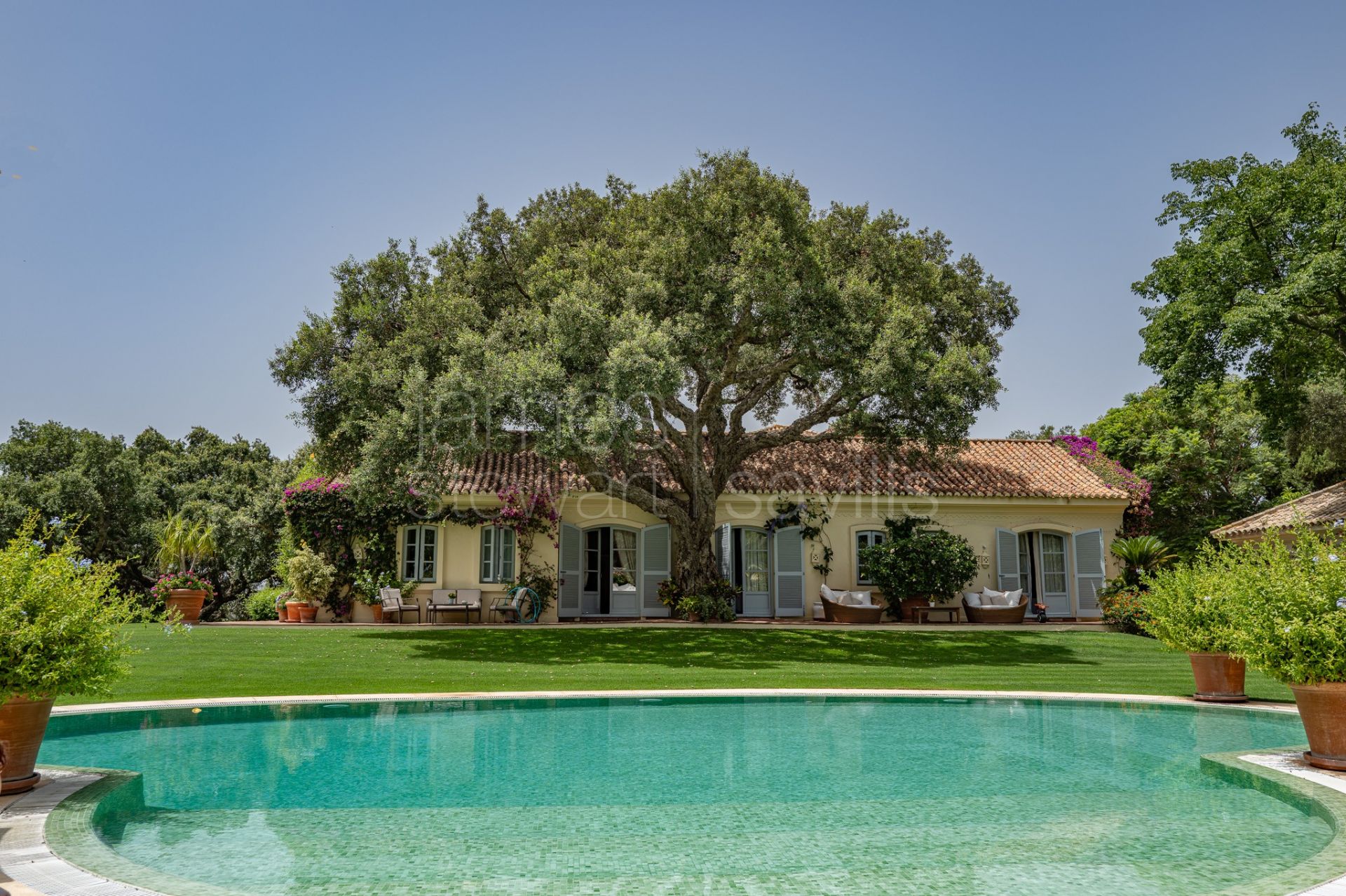 Absolutely charming Andalusian cortijo in Sotogrande Costa minutes from the beach