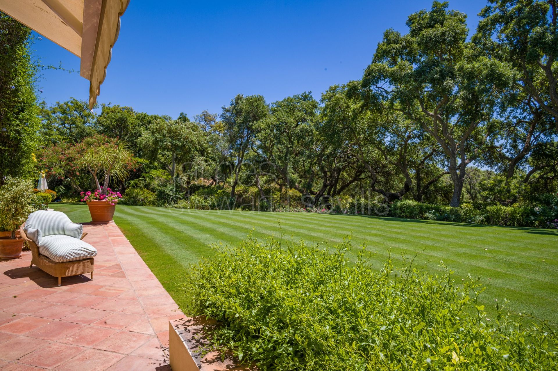 Absolutely charming Andalusian cortijo in Sotogrande Costa minutes from the beach