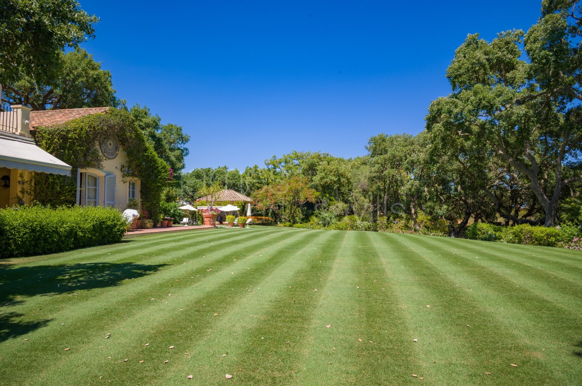 Absolutely charming Andalusian cortijo in Sotogrande Costa minutes from the beach