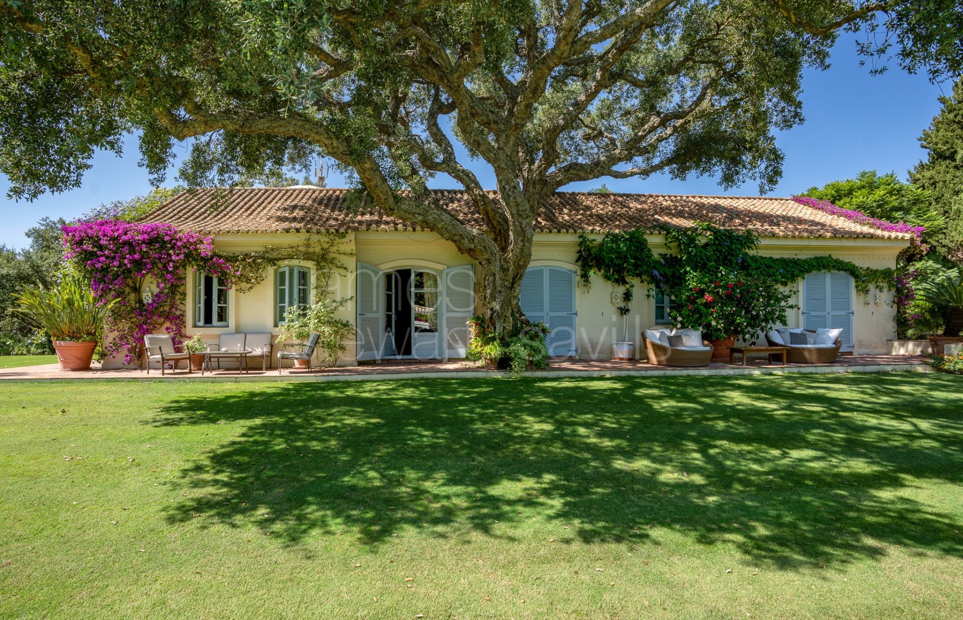 Absolutely charming Andalusian cortijo in Sotogrande Costa minutes from the beach