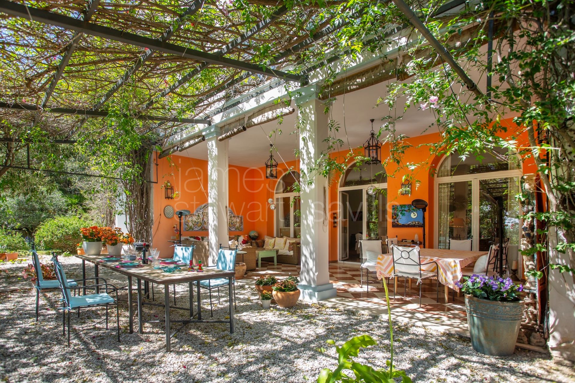 Finca en Venta en Gaucín | Piscina, 7 Dormitorios, EPC A