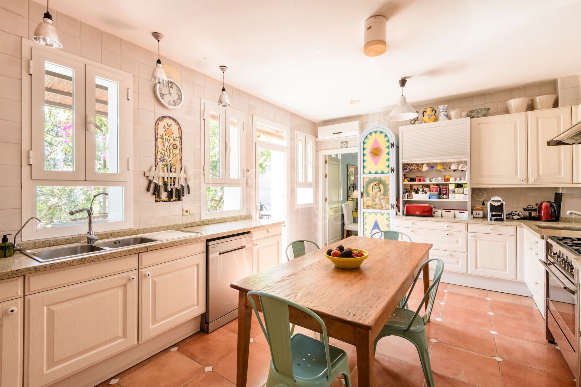 Finca en Venta en Gaucín | Piscina, 7 Dormitorios, EPC A