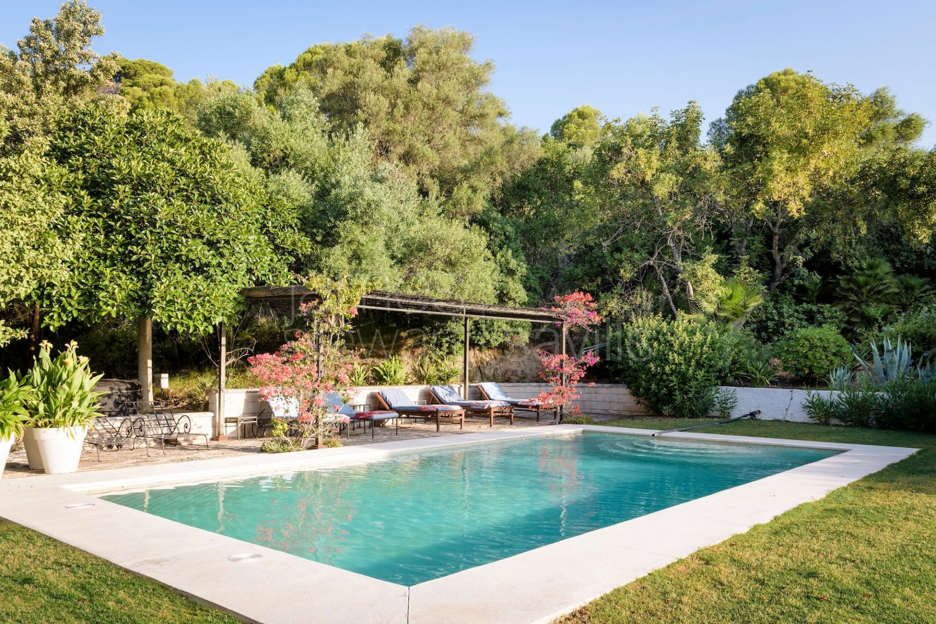 Finca en Venta en Gaucín | Piscina, 7 Dormitorios, EPC A