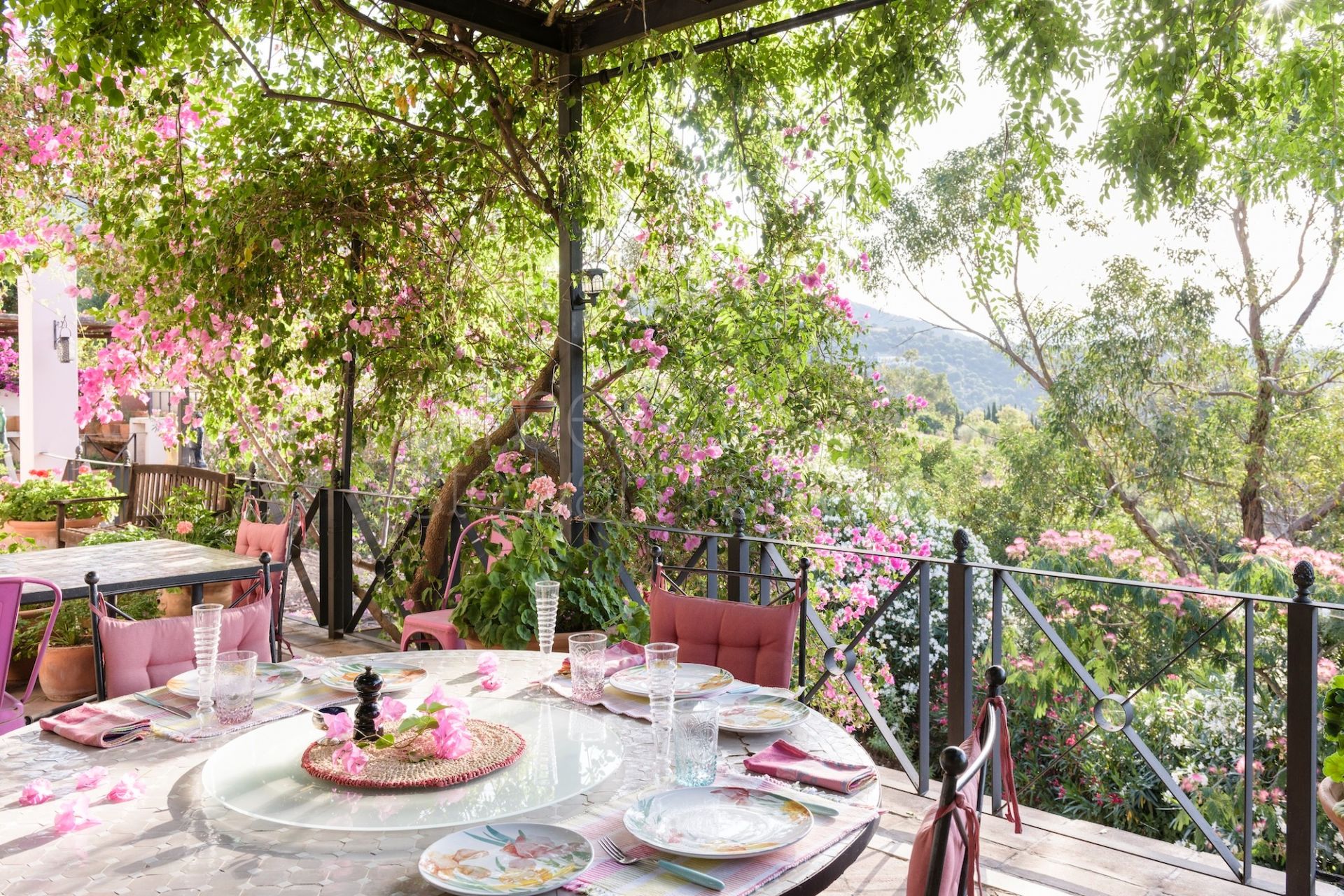 Finca en Venta en Gaucín | Piscina, 7 Dormitorios, EPC A