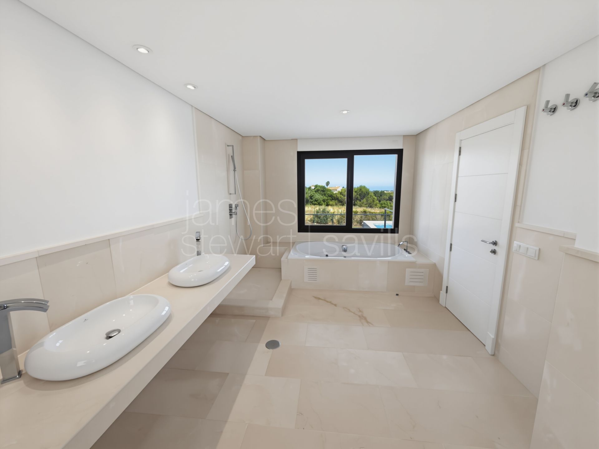 Elegant Villa with Sea Views in La Reserva, Sotogrande