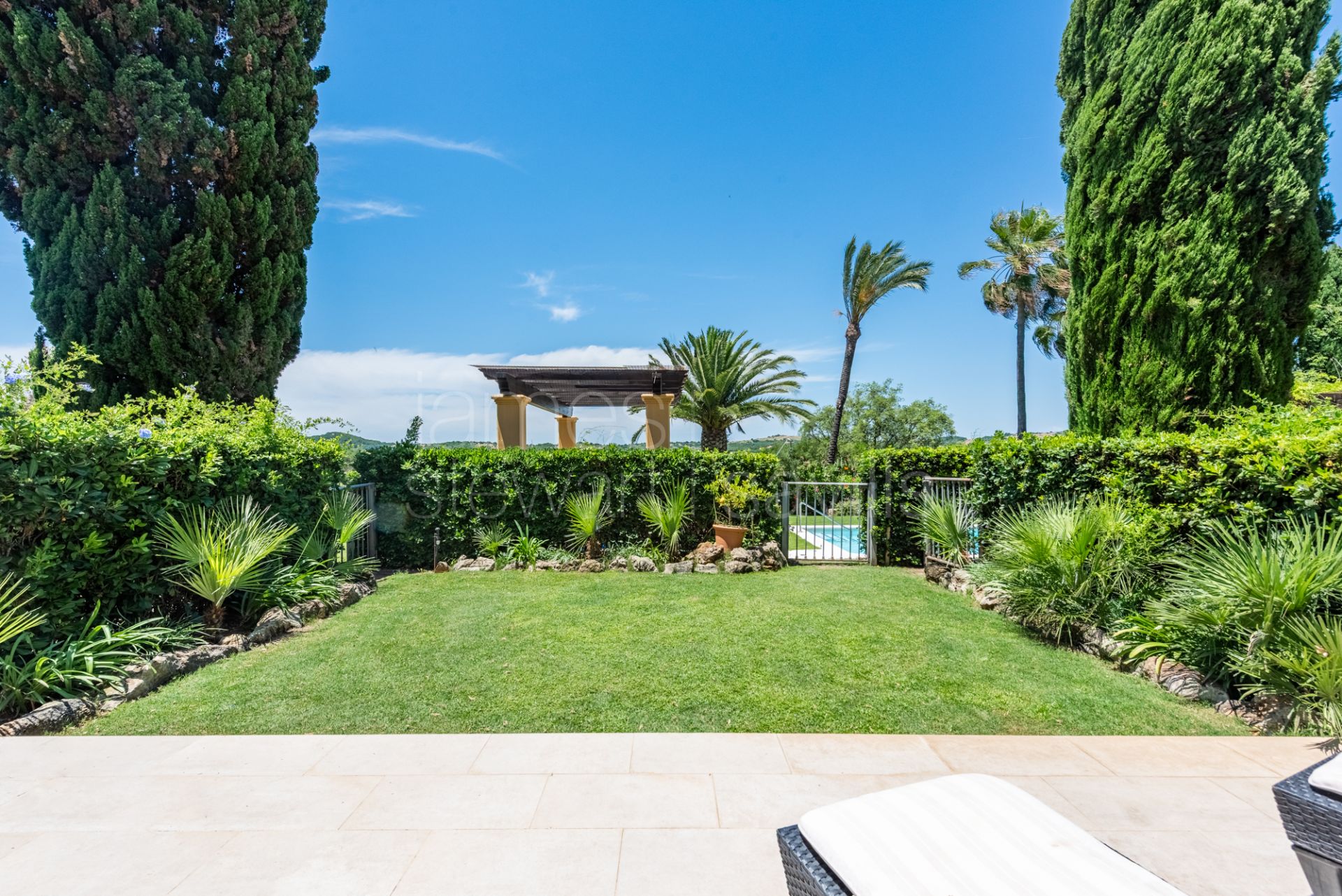 Adosado junto al golf en Los Cármenes de Almenara, Sotogrande Alto