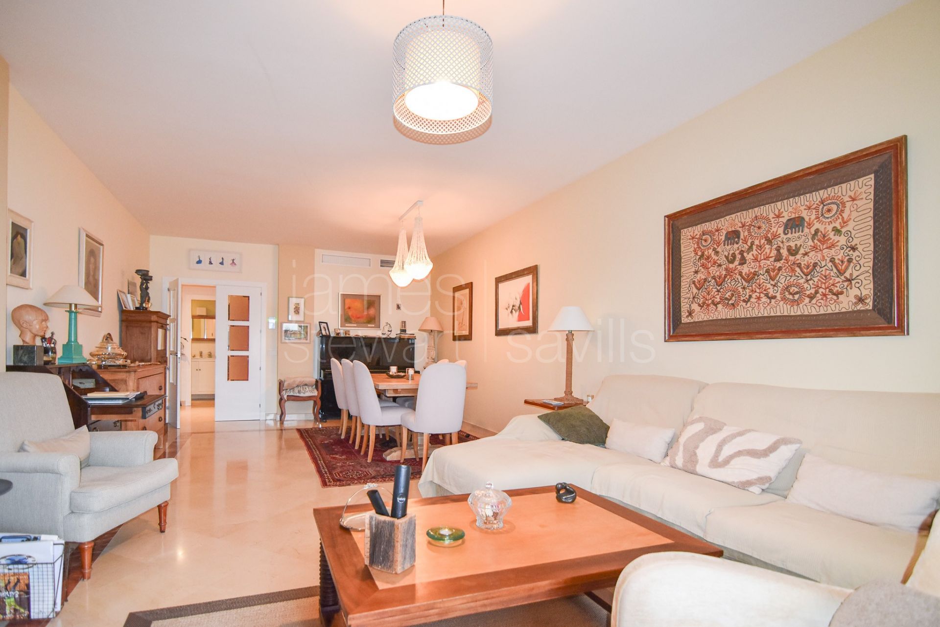 Apartamento de 3 dormitorios en La Mesana, un paso de todos los comercios de la zona