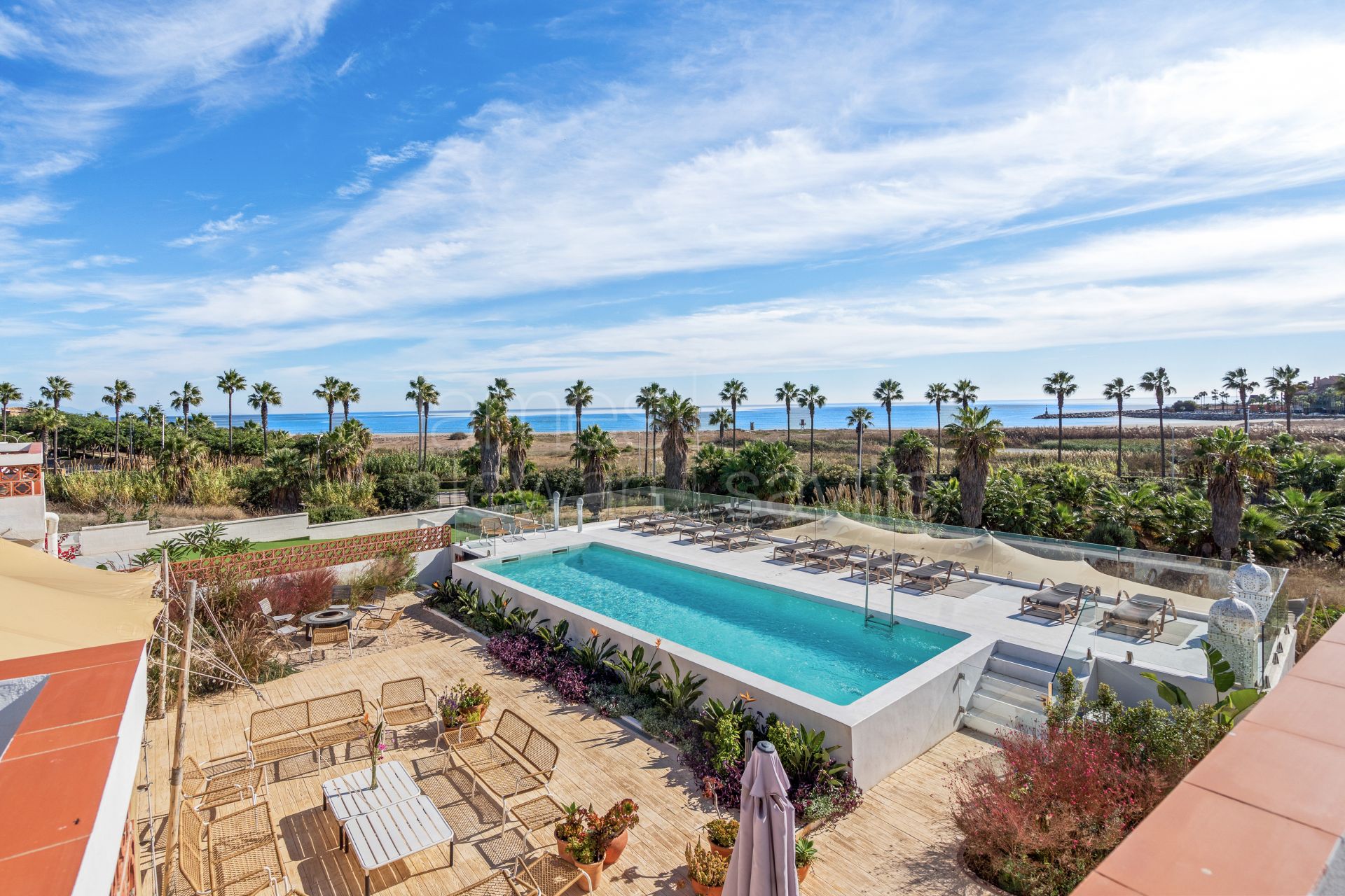 Rare opportunity to aquire a frontline beach boutique hotel