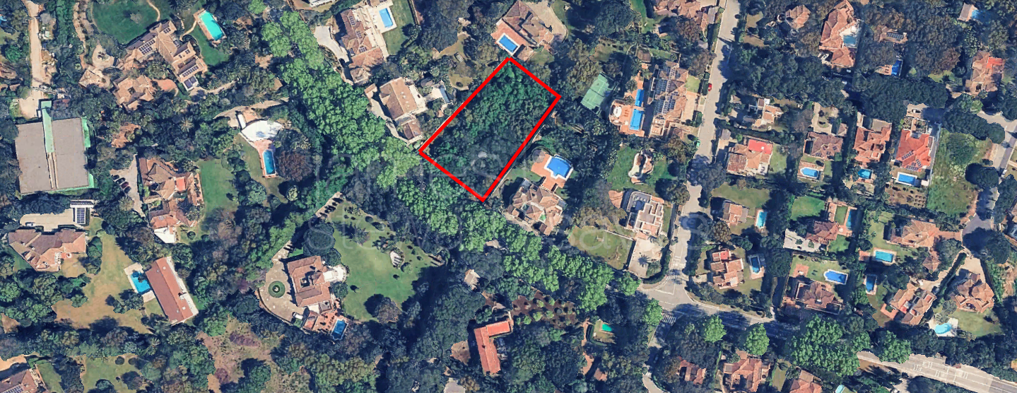 Parcela en Avenida de los Cortijos, Sotogrande Alto