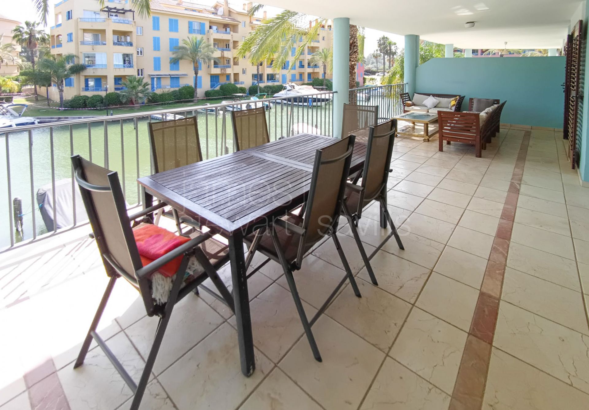 Spacious 3 bedroom apartment in La Marina de Sotogrande