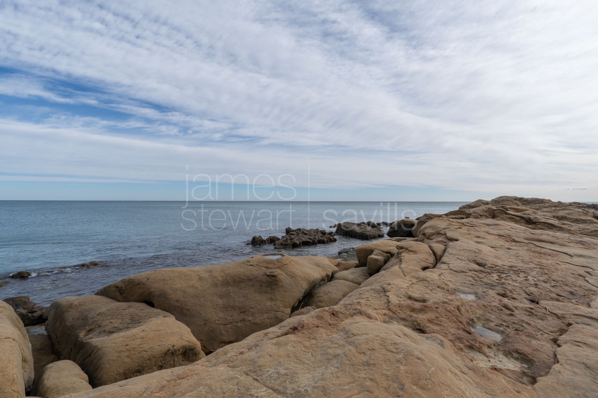 Sea View Villa with Private Beach Access in Torreguadiaro