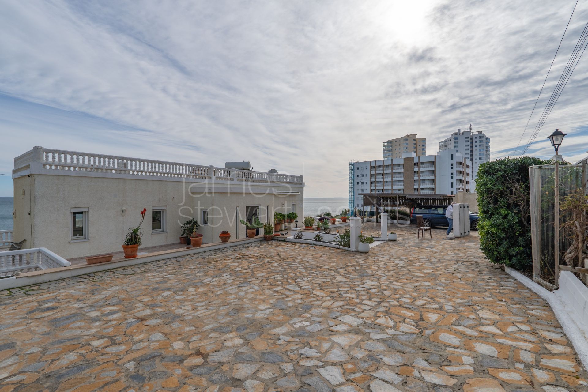 Sea View Villa with Private Beach Access in Torreguadiaro