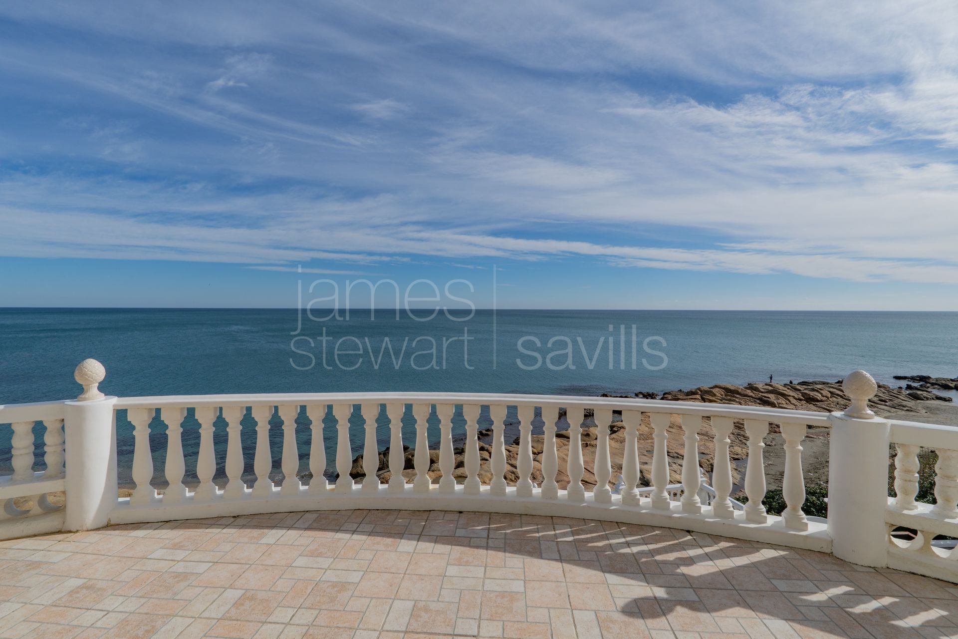 Sea View Villa with Private Beach Access in Torreguadiaro