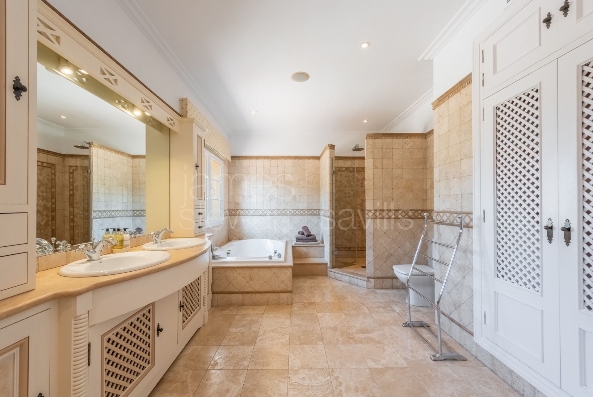 Excelente villa en primera linea del golf del San Roque Golf Resort