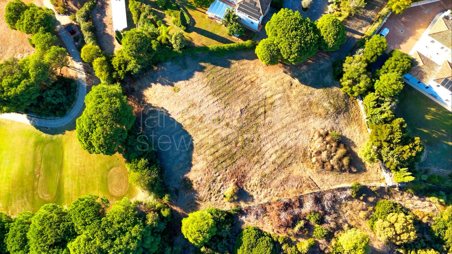 Plot for Sale in Sotogrande Alto with Building Licence and Almenara Golf Views Description: