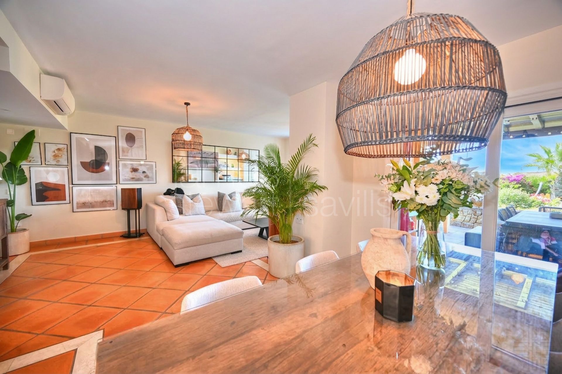 Three-Bedroom Townhouse for Sale in Los Cármenes with Communal Pool