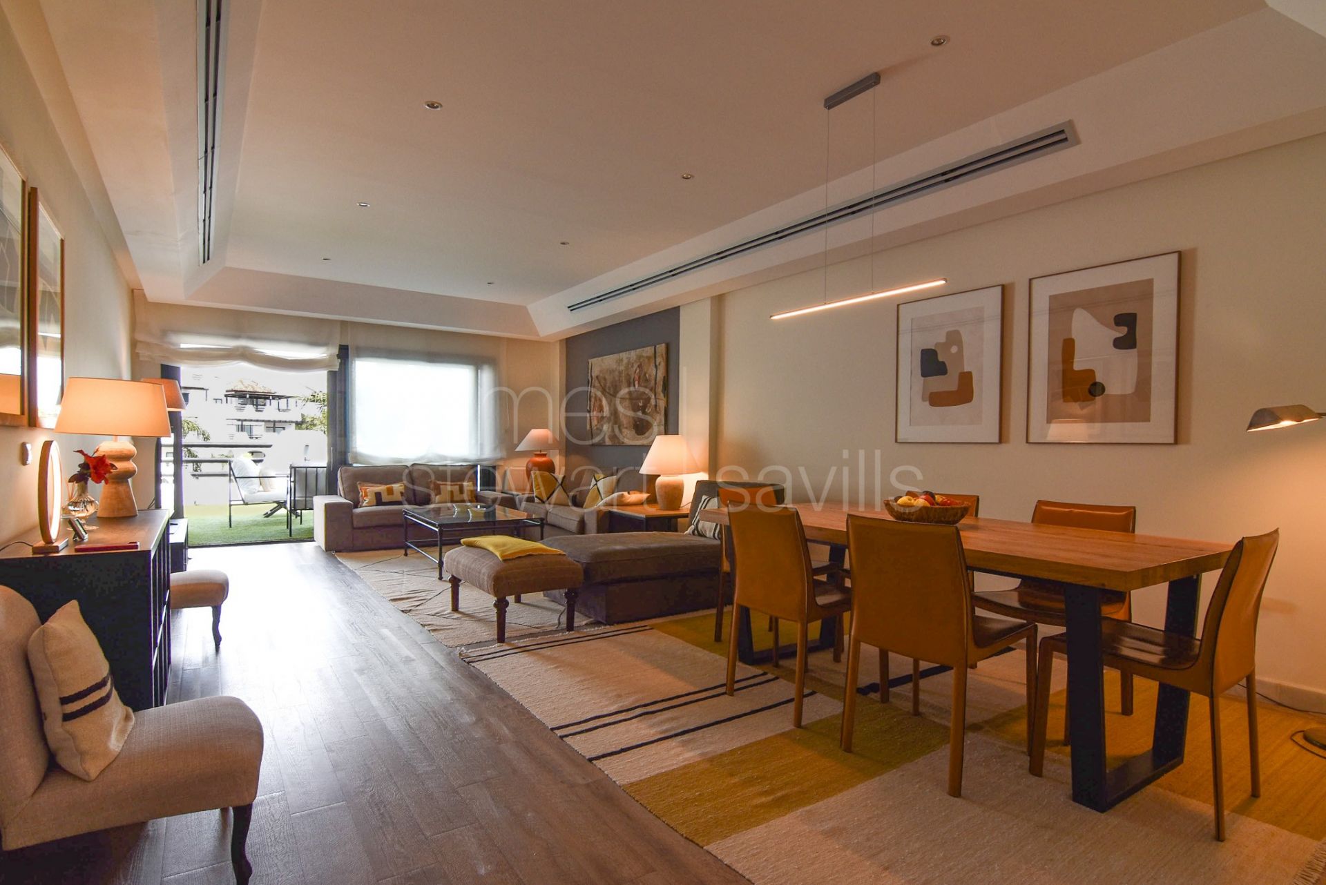 Immaculate 2 bedroom apartment in the El Polo community, Sotogrande Costa