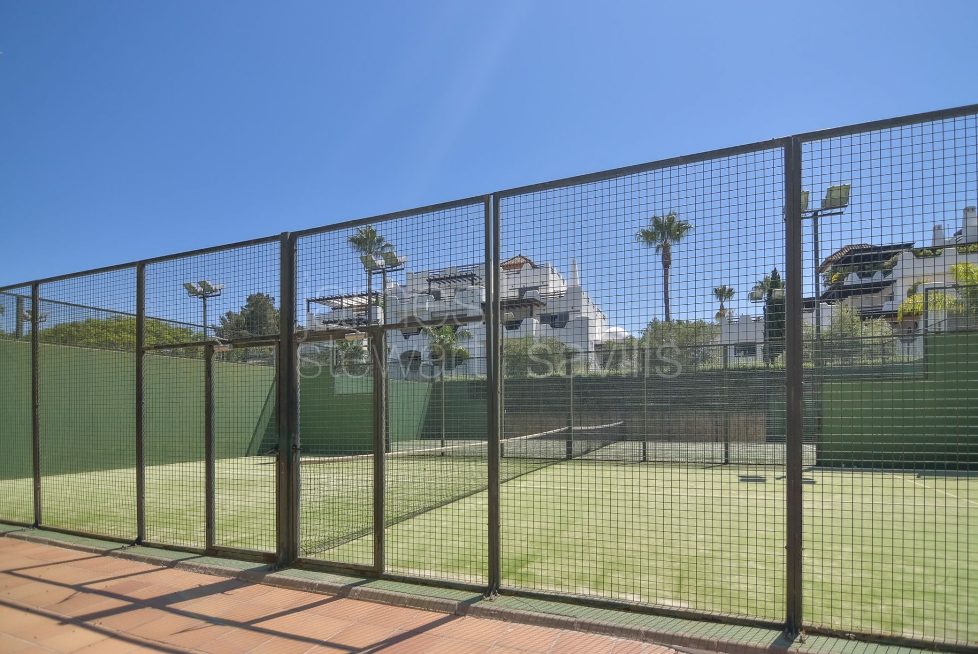 Immaculate 2 bedroom apartment in the El Polo community, Sotogrande Costa