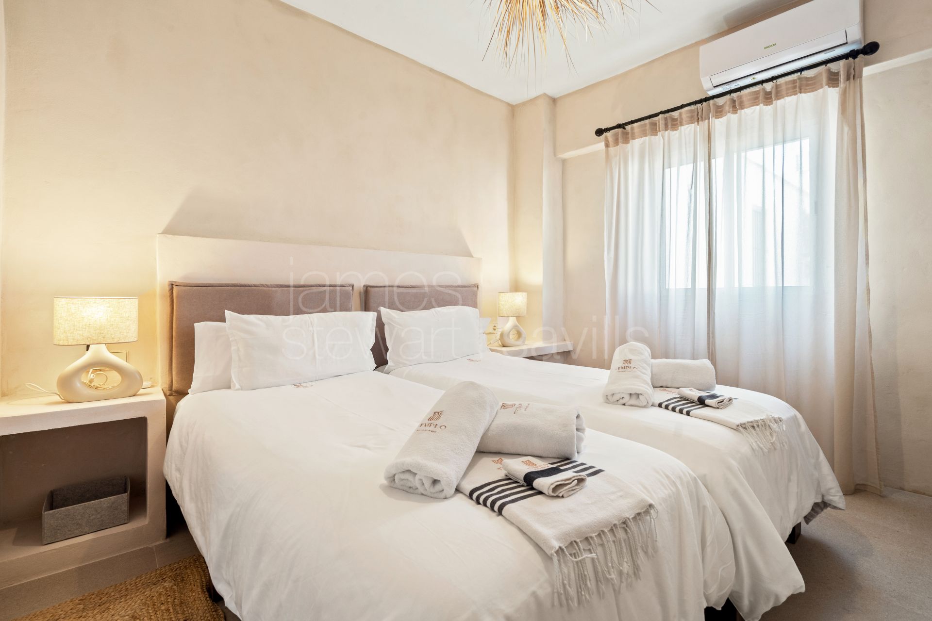 Oportunidad única en Sotogrande para vivir junto a la playa en un espacio residencial con varias unidades