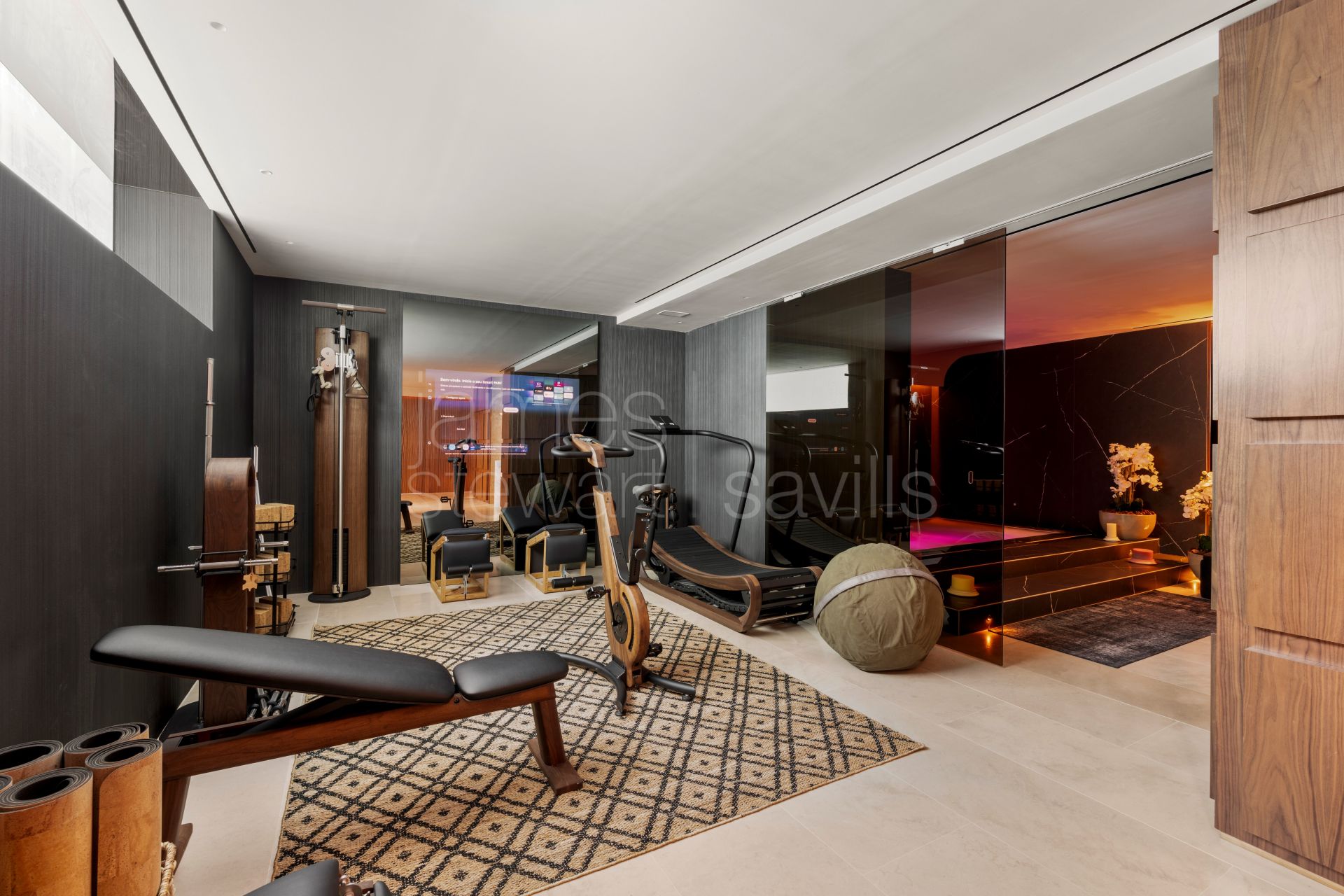 Contemporary Villa with Sea and Golf Views in La Reserva, Sotogrande