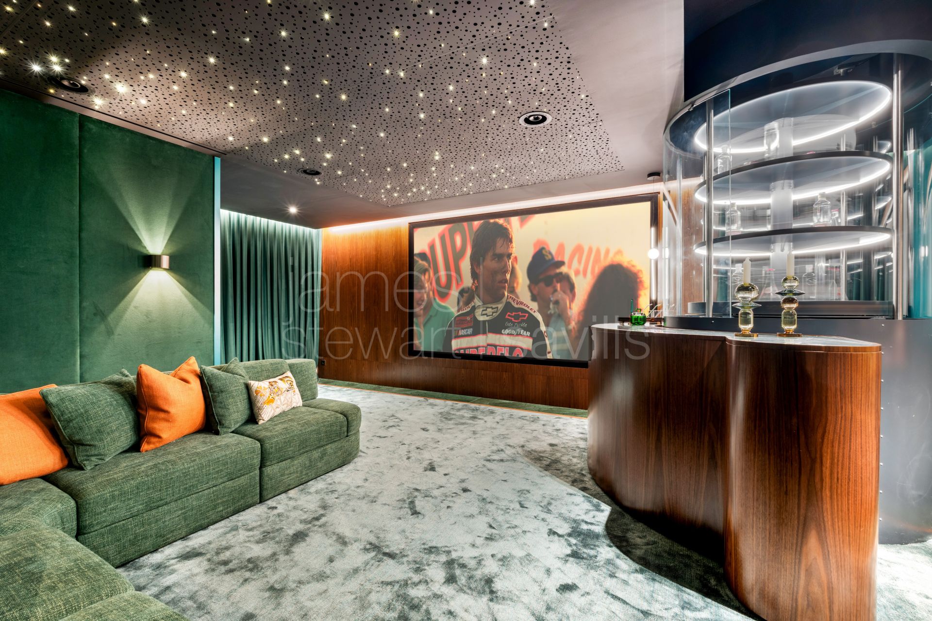 Contemporary Villa with Sea and Golf Views in La Reserva, Sotogrande