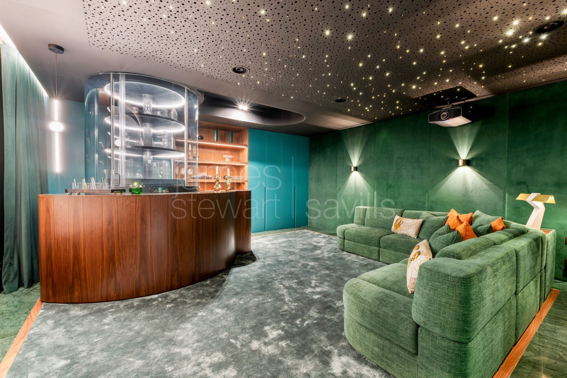 Contemporary Villa with Sea and Golf Views in La Reserva, Sotogrande