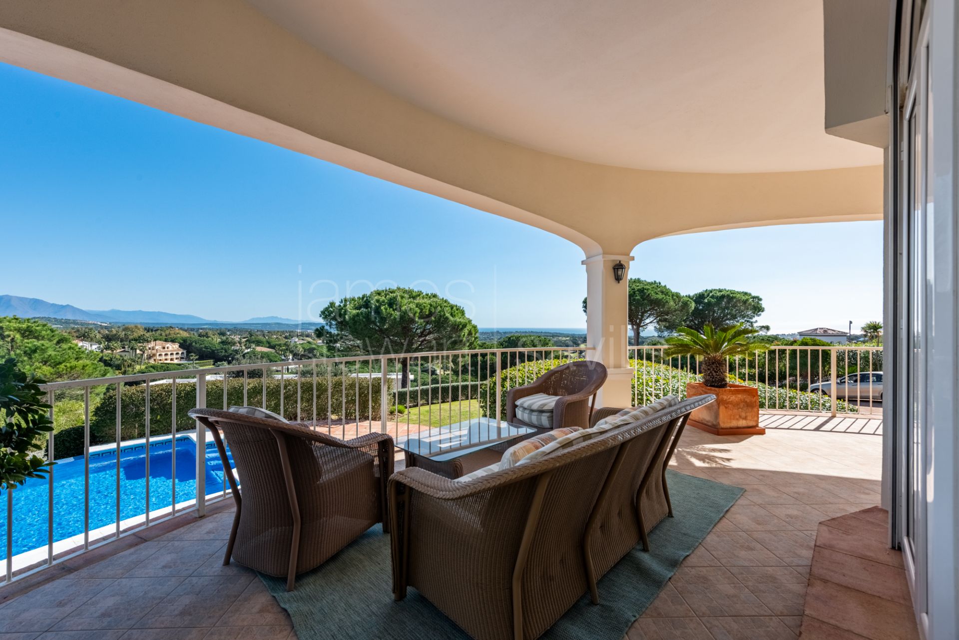 Lovely family home with sea views close to SO/ Sotogrande hotel
