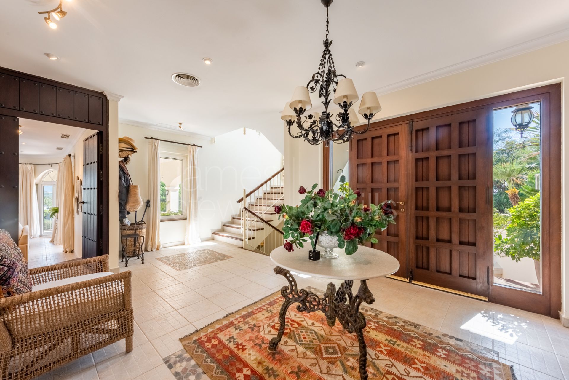 Lovely family home with sea views close to SO/ Sotogrande hotel