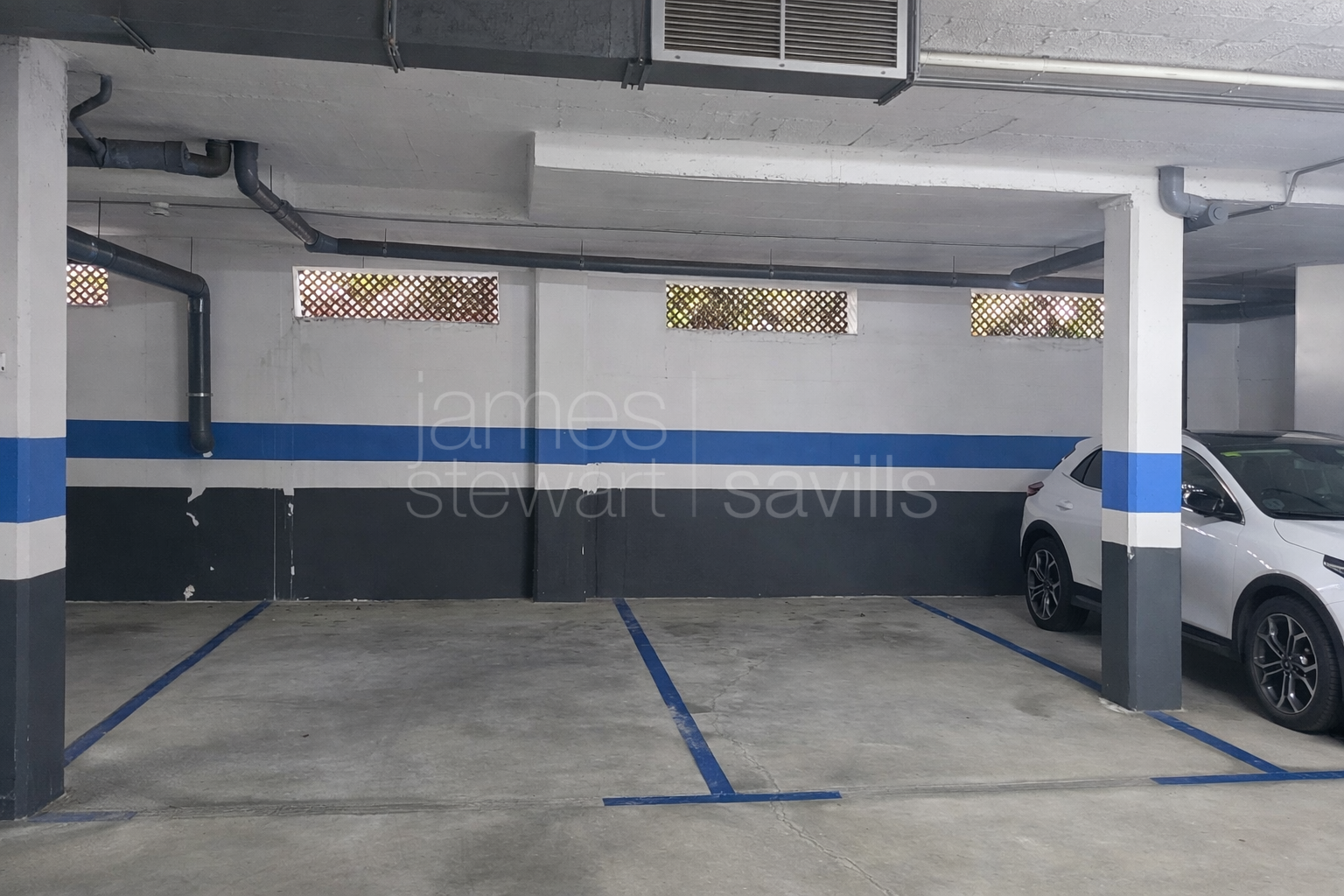 Apartamento de tres dormitorios con gran terraza en La Alcaidesa