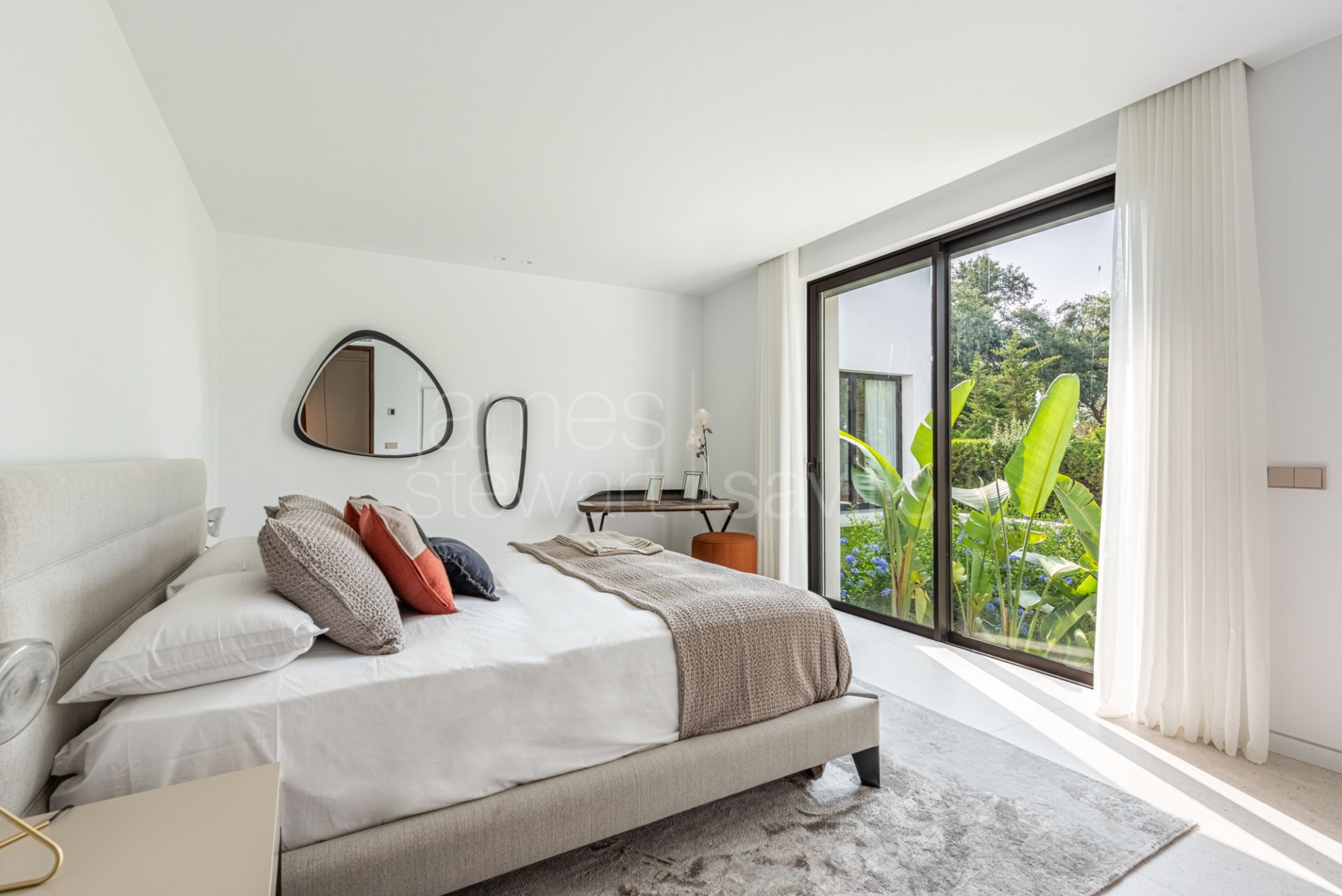 Villa contemporánea junto al hoyo 17 del Real Club Valderrama, Sotogrande