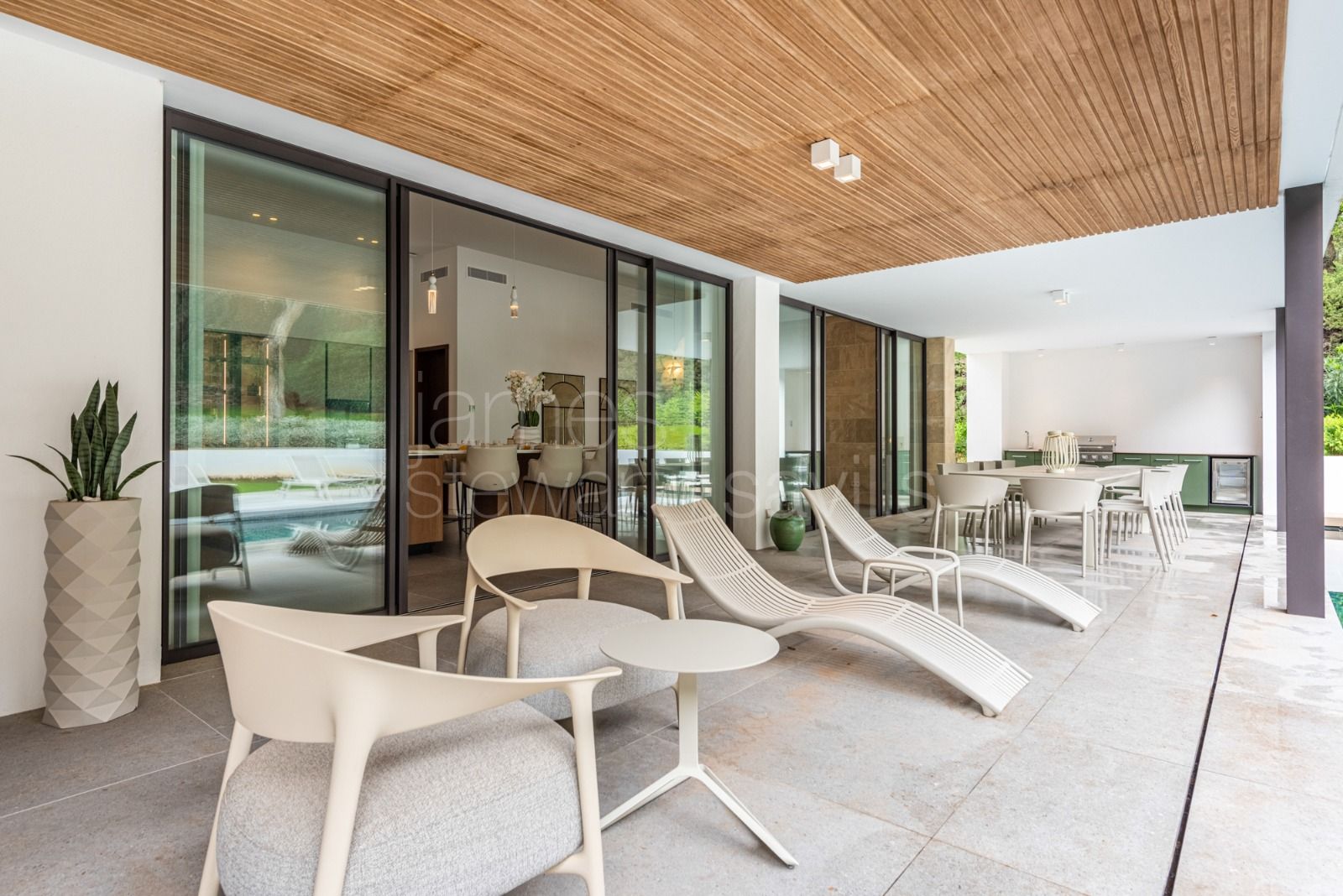 Villa contemporánea junto al hoyo 17 del Real Club Valderrama, Sotogrande