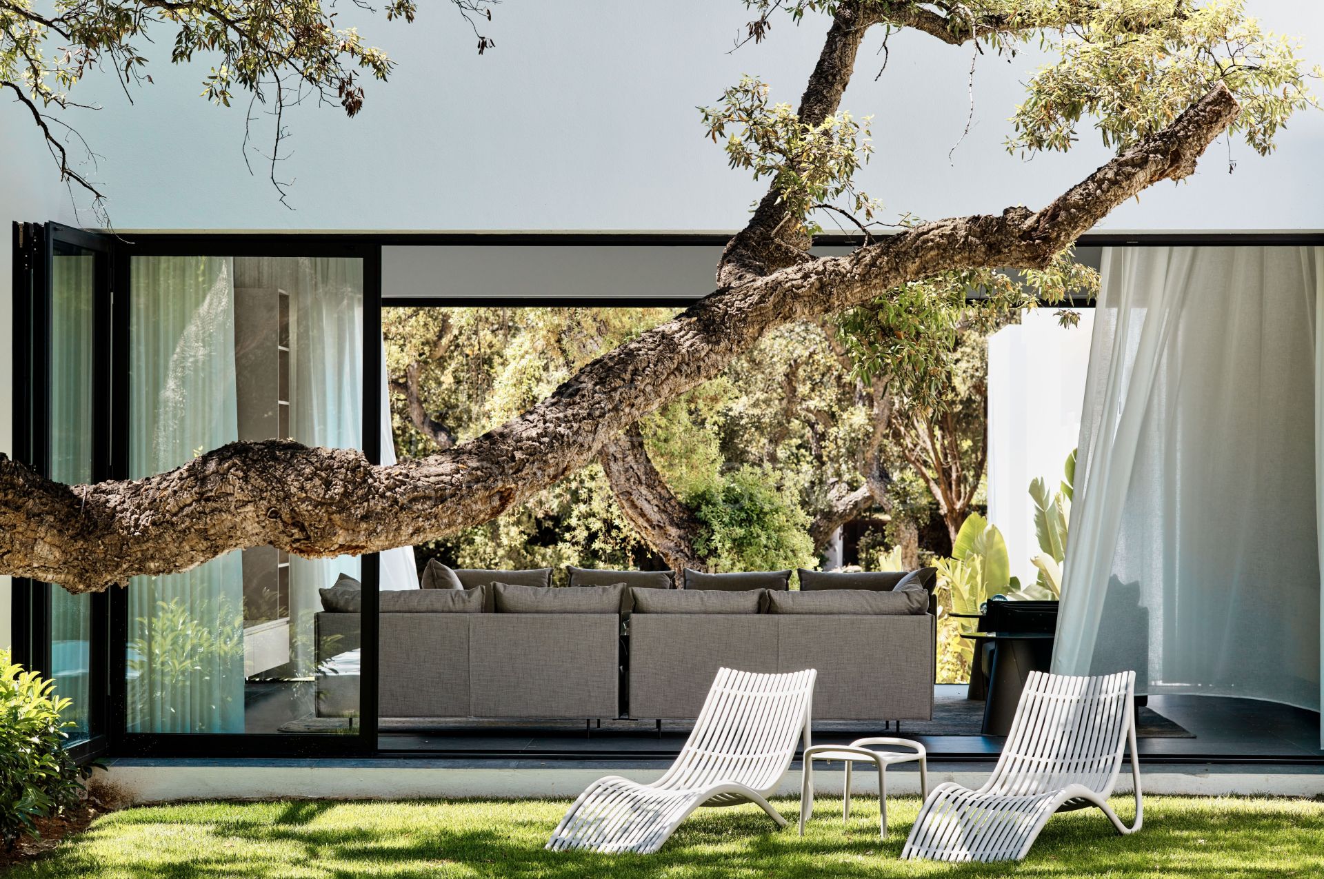 Villa contemporánea junto al hoyo 17 del Real Club Valderrama, Sotogrande