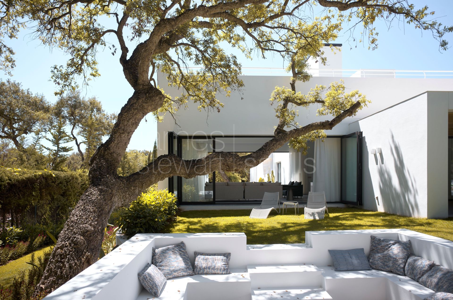 Villa contemporánea junto al hoyo 17 del Real Club Valderrama, Sotogrande