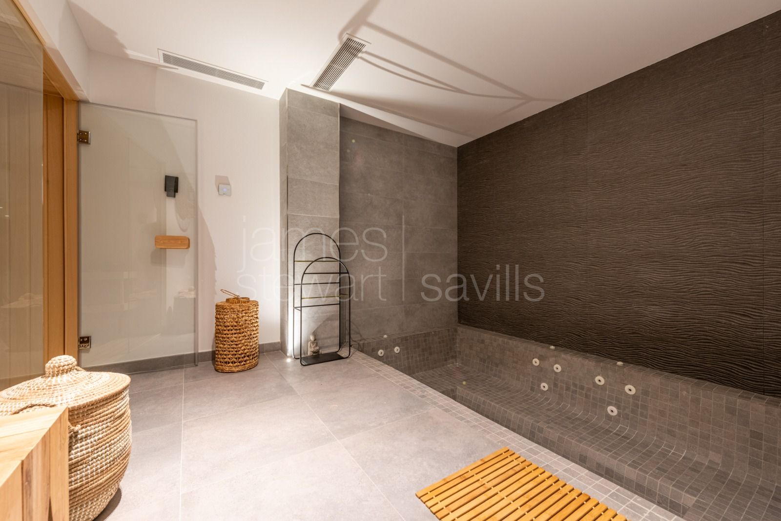 Villa contemporánea junto al hoyo 17 del Real Club Valderrama, Sotogrande