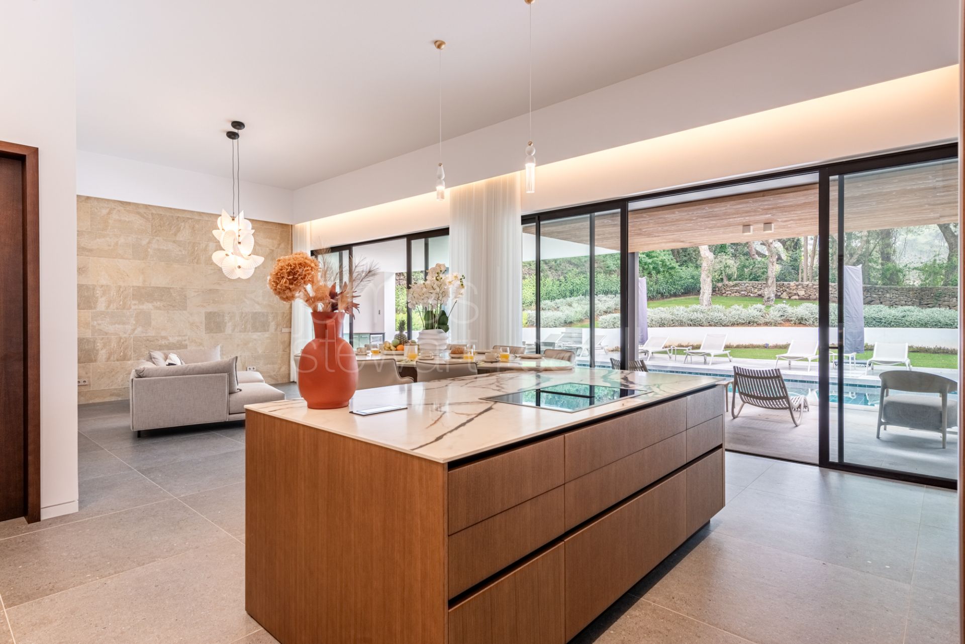 Villa contemporánea junto al hoyo 17 del Real Club Valderrama, Sotogrande