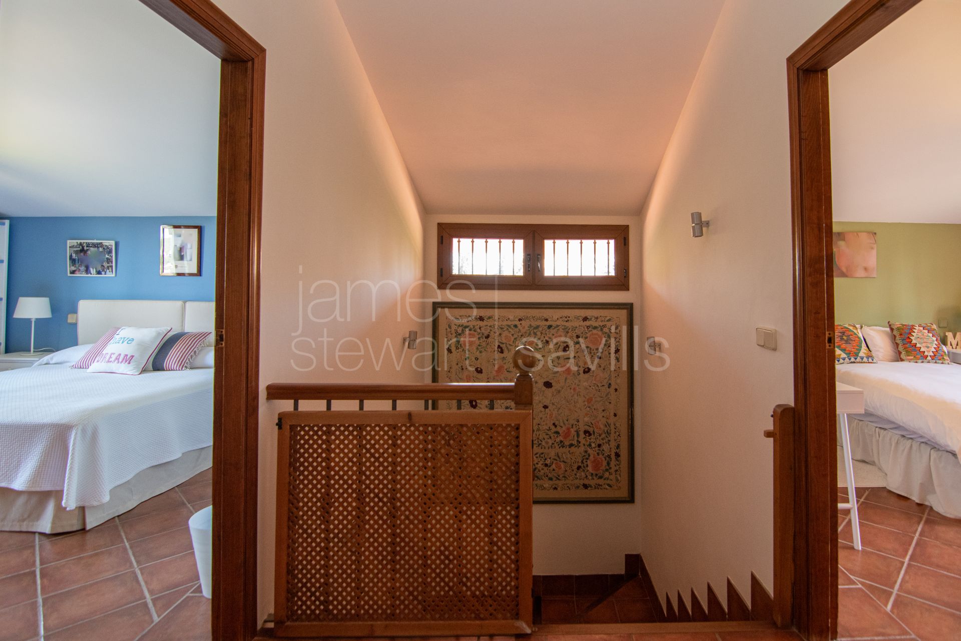 Excelente villa familiar situada en una calle tranquila y consolidada de la Zona F