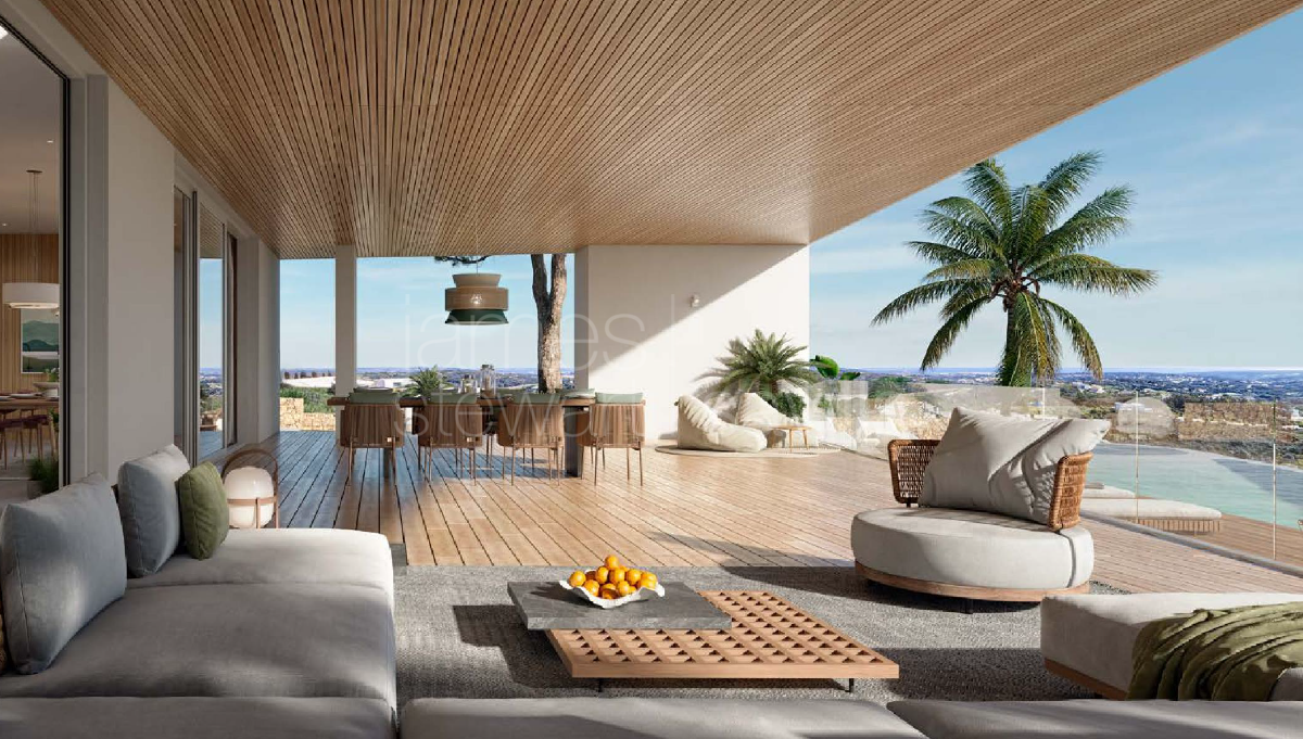 Contemporary villa with panoramic views in La Reserva, Sotogrande