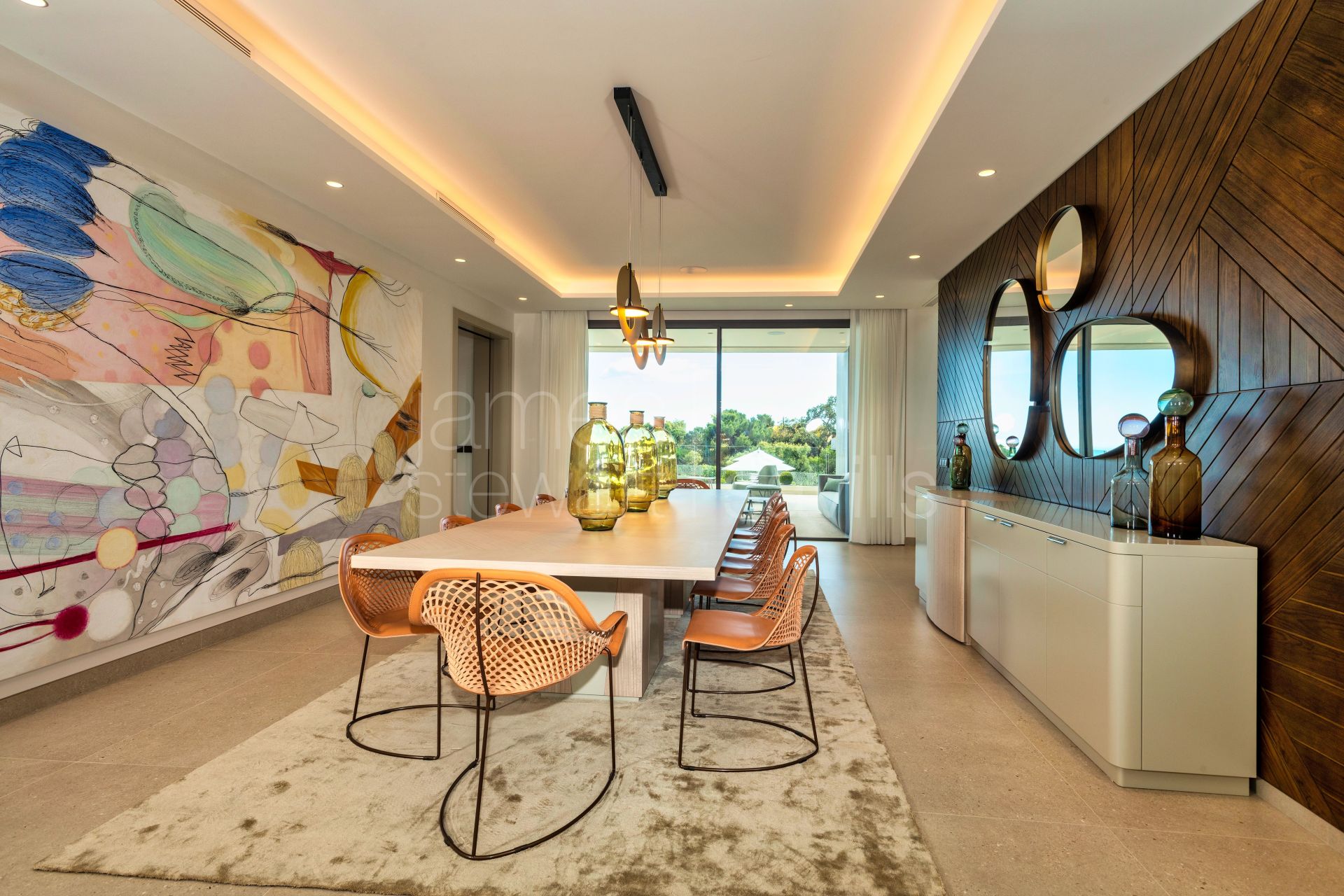 Contemporary villa with sea views in La Zagaleta