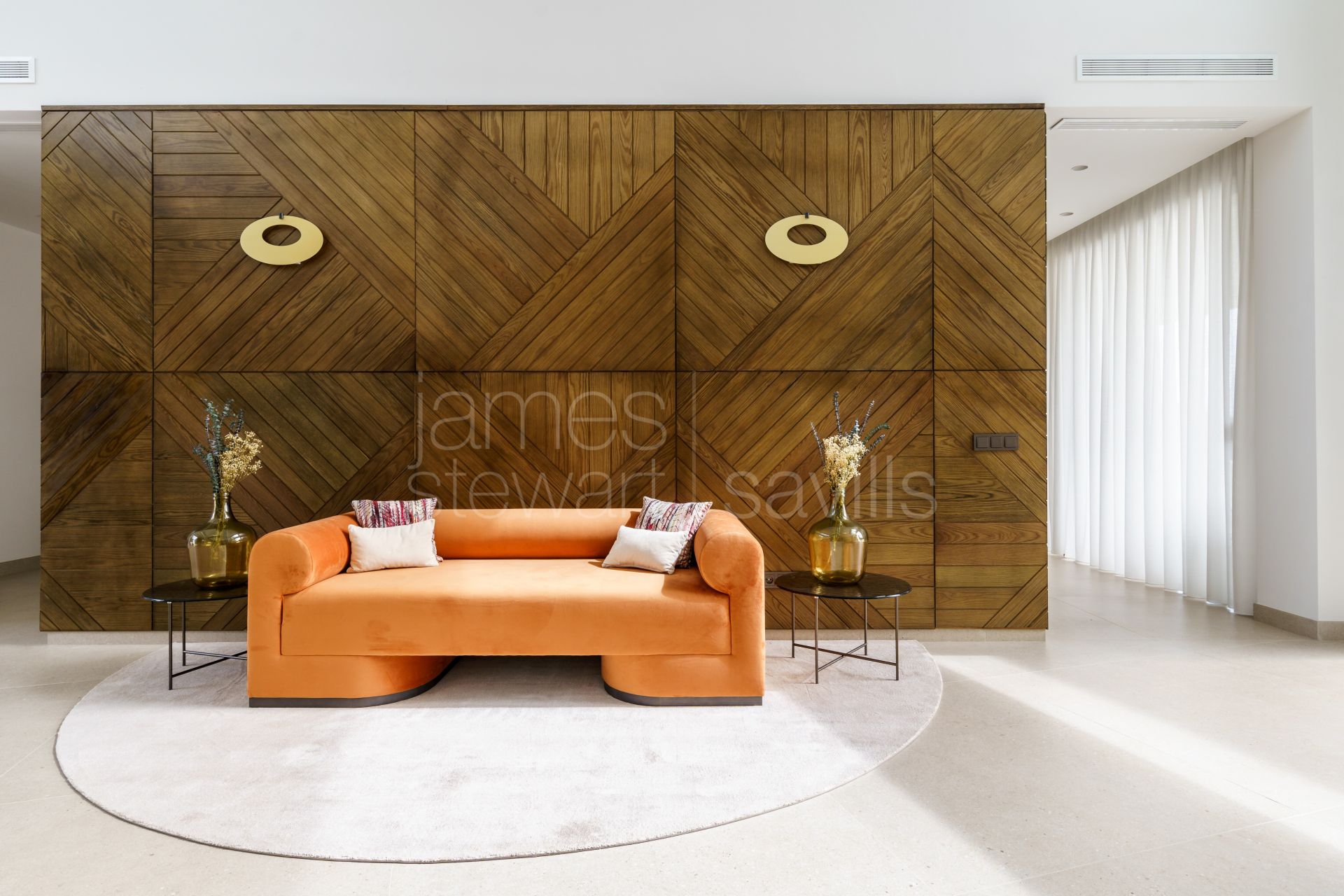 Contemporary villa with sea views in La Zagaleta