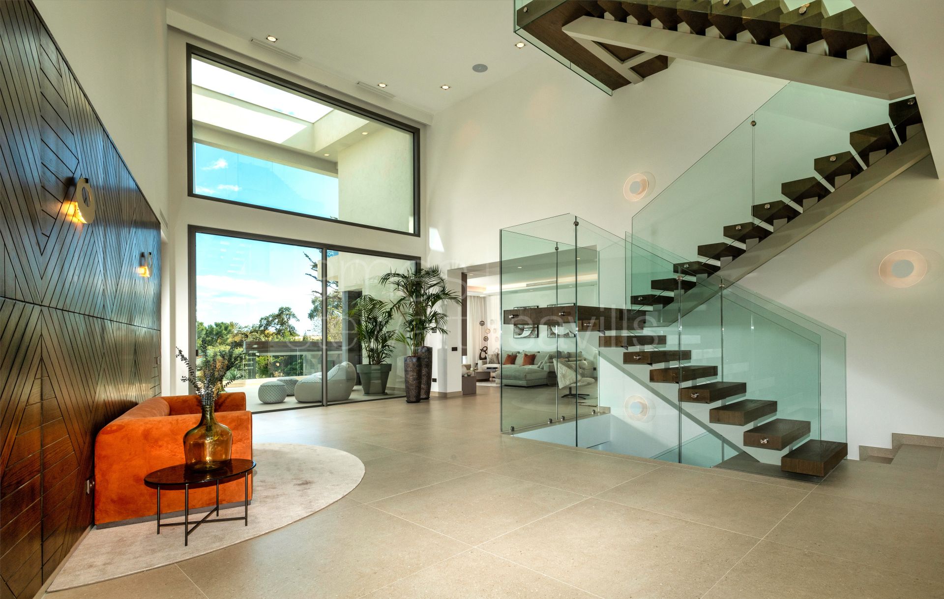 Contemporary villa with sea views in La Zagaleta
